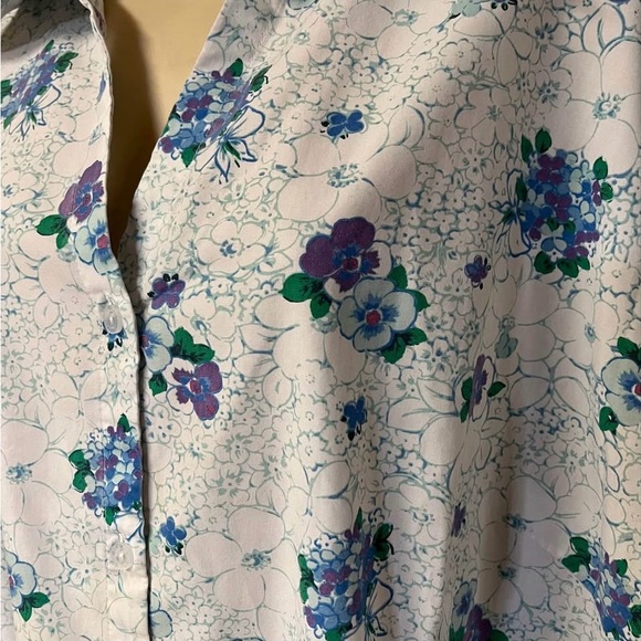 Floral Women's Top - White and Purple - Picture 4 of 9